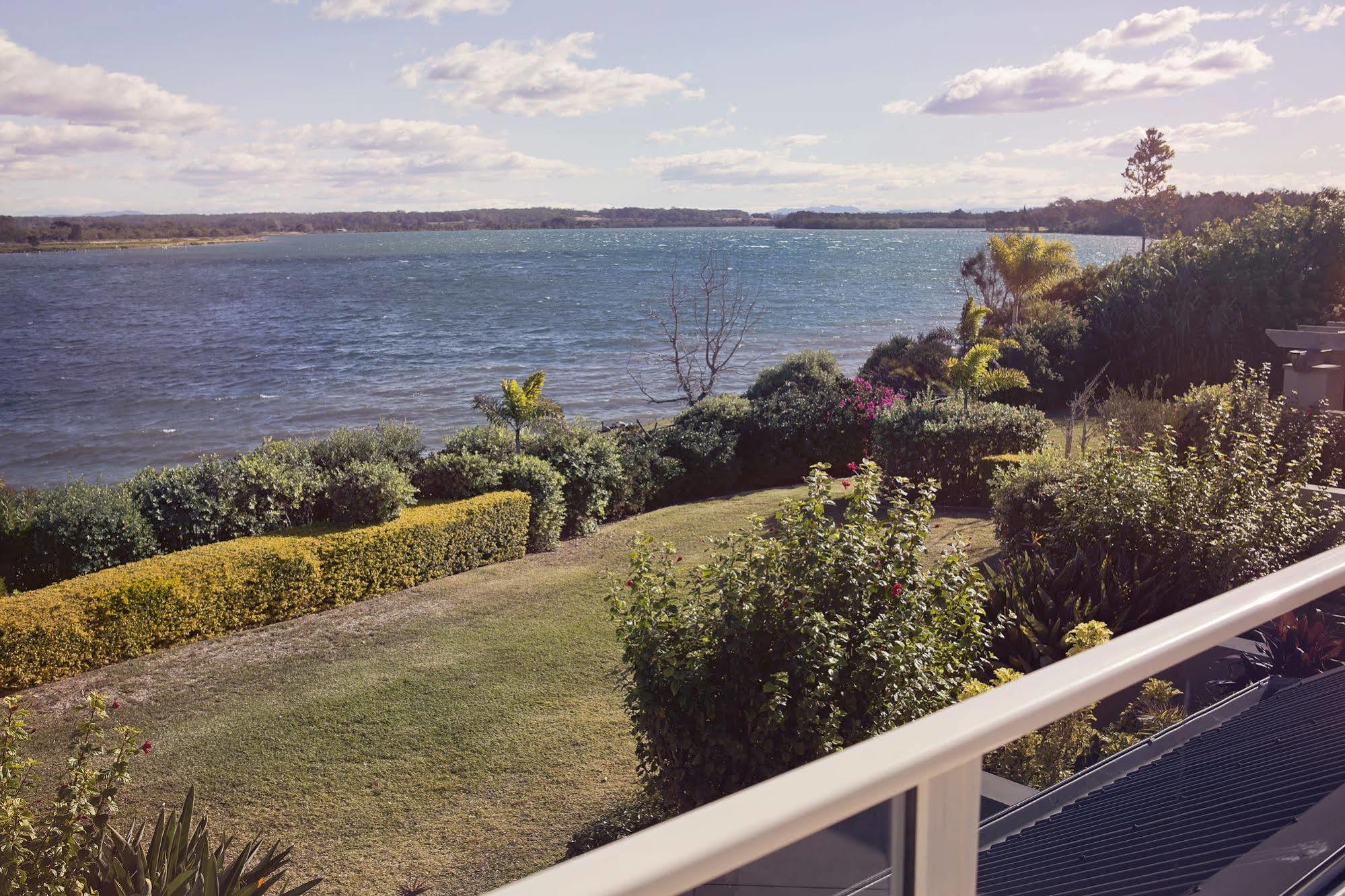 Harrington River Lodge Exteriör bild